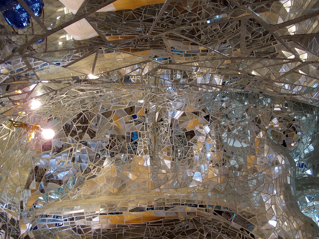 Tarot Garden — interior Imperatrice